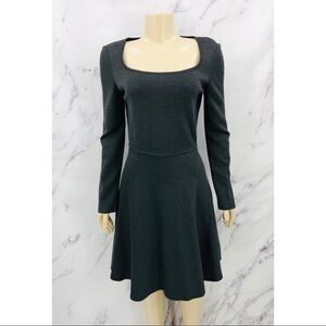 L011 St. John Long Sleeve Deep Scoop Neck Fit & Flare Pleated Circle Dress Grey